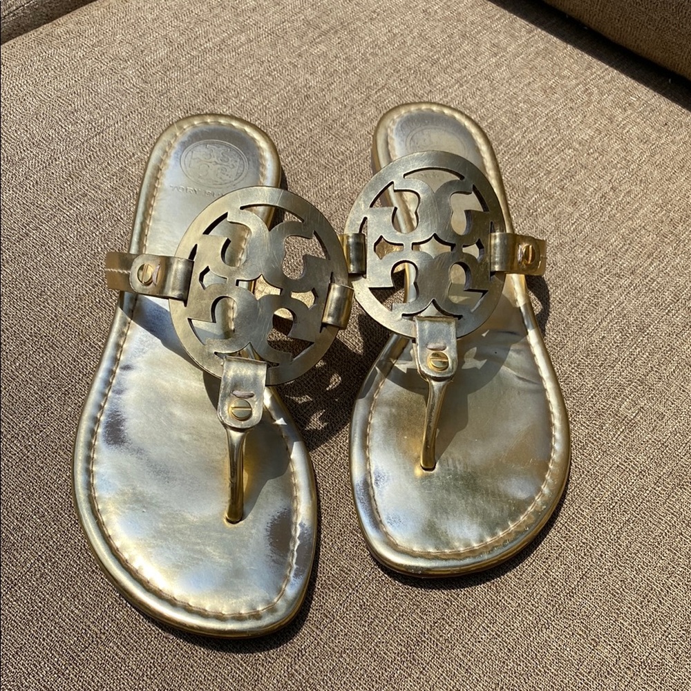 Tory Burch Miller Gold Metallic Logo Sandals size 9
